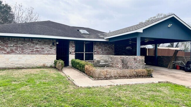 Building Photo - 6335 Tall Willow Dr
