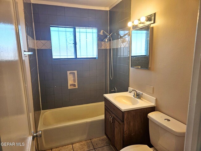 Building Photo - 6423 Kiowa Ct