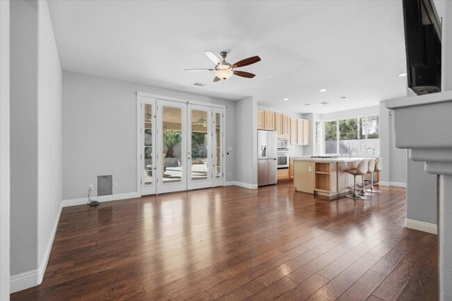 Building Photo - 1201 Palmares Ct