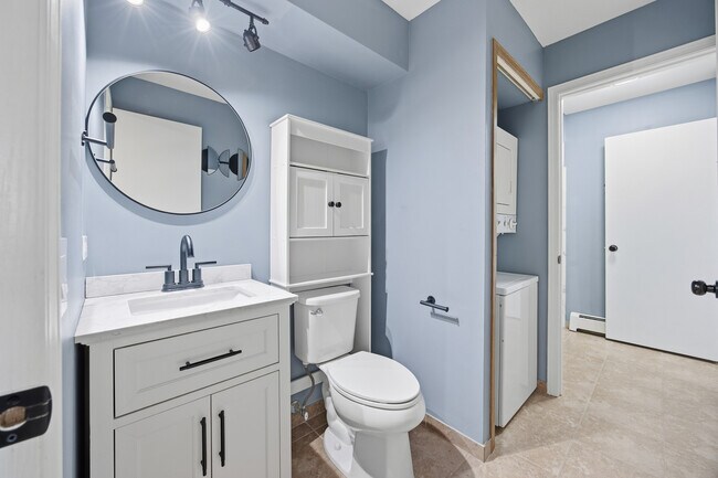 Building Photo - 13 Cedar Ct