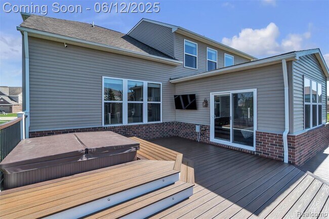 Building Photo - 15745 Diamante Dr