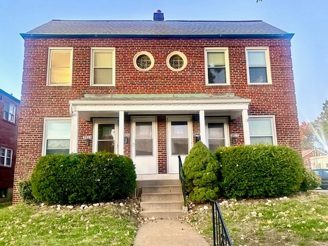 Primary Photo - 5515 Chippewa St