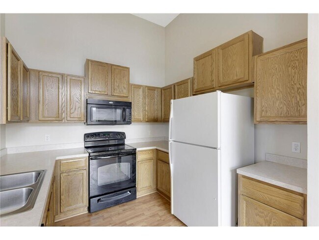 Building Photo - 15772 Flan Ct
