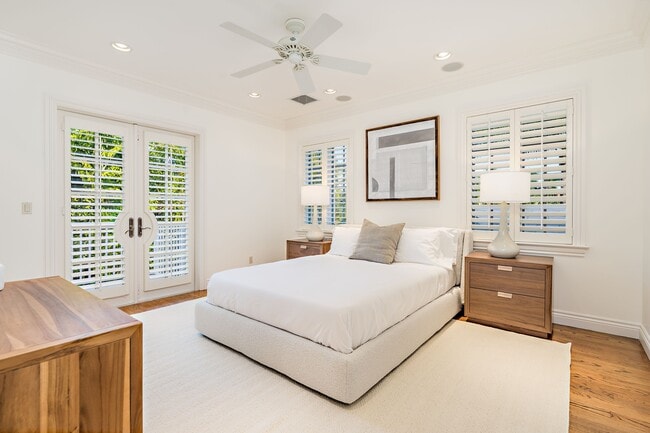 Building Photo - 233 El Pueblo Way