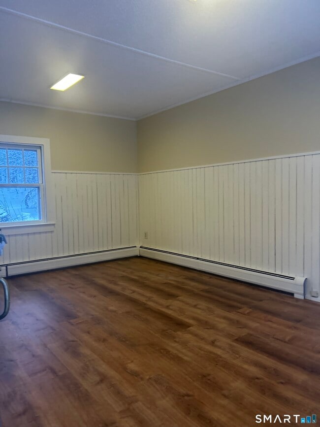 Building Photo - 673 Lovely St