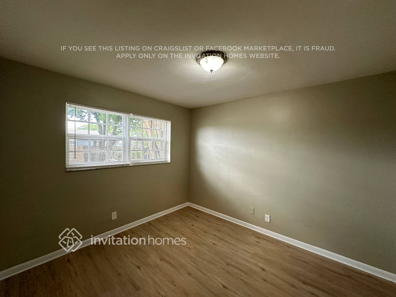 Building Photo - 5430 SW 21st St