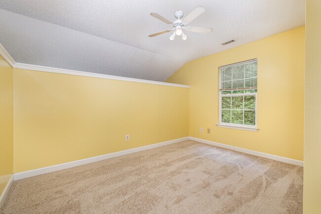 Building Photo - 9026 Tibble Creek Way
