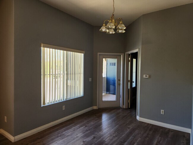 Building Photo - Cozy Condo in the Heart of Green Valley