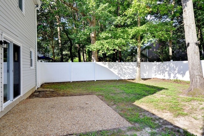 Building Photo - Cute Two Story With Nice Upgrades