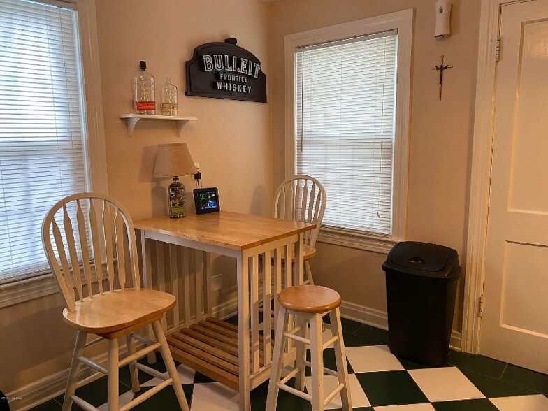 Building Photo - 5013 New Cut Rd