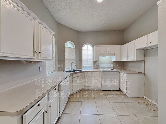 Building Photo - 311 Toronto Cir