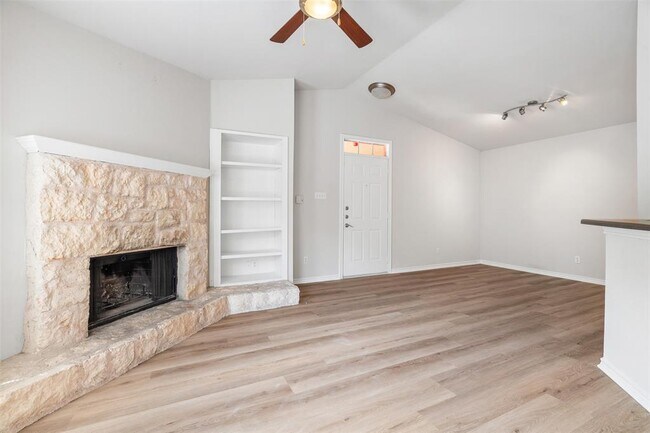 Building Photo - 6804 N Capital of Texas Hwy