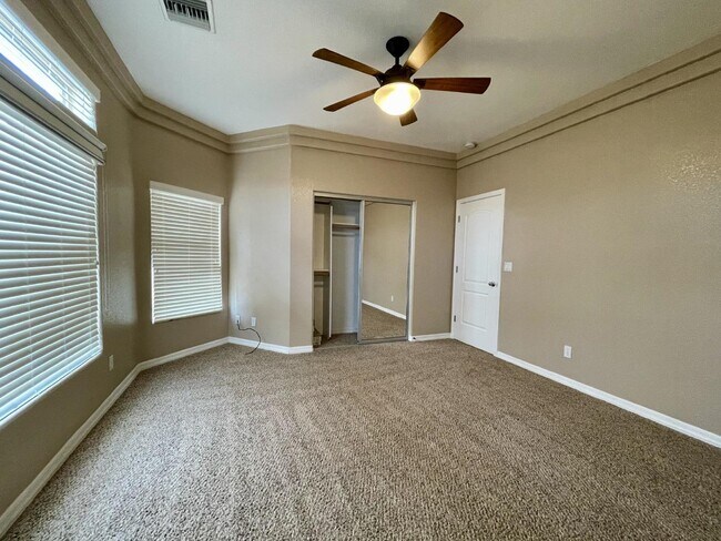Building Photo - BHCRENT.COM Golf Course Living - Gated Com...