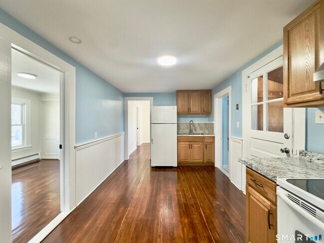 Building Photo - 186 W Washington St