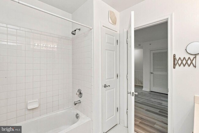 Building Photo - 1824 Cedar Cove Way