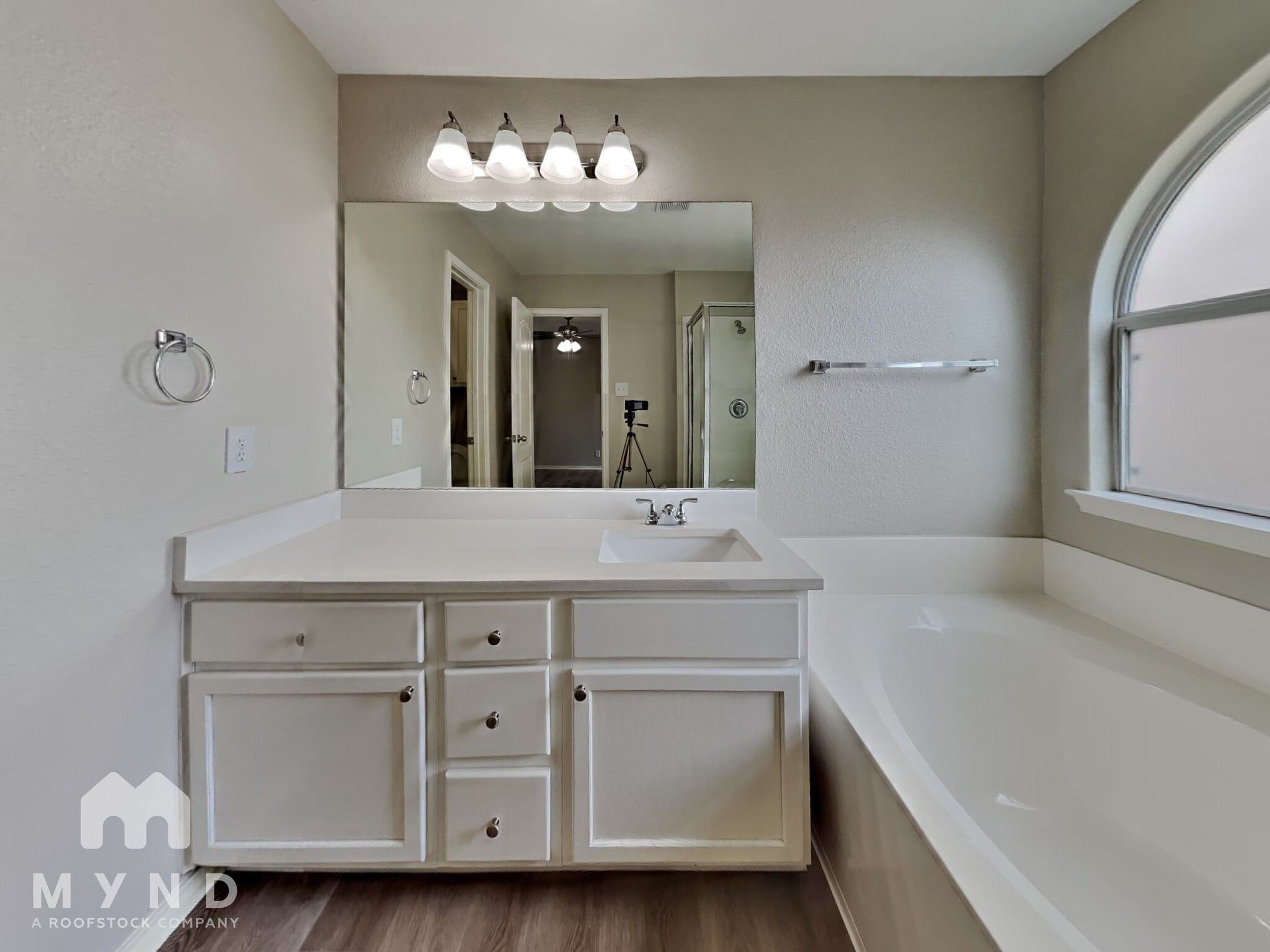 Building Photo - 10210 Briar Rose