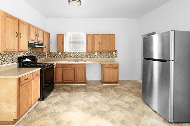 Building Photo - 3 Bed 2 bath Home For Rent in Newport News