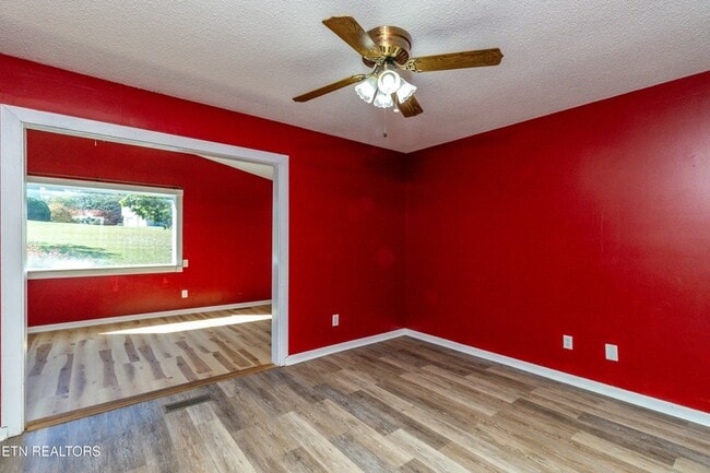 Building Photo - 1817 Sedgewick Dr