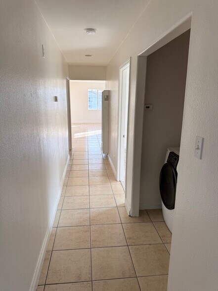 Building Photo - 1613 E. 92nd st.