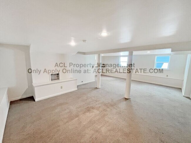 Building Photo - North Oakland Beauty – Modern Comfort Meet...