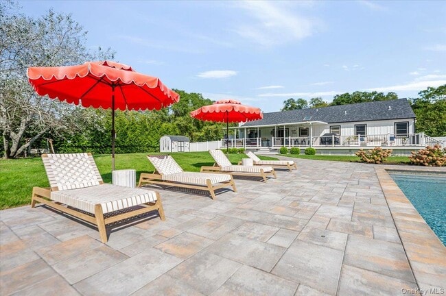 Building Photo - 525 Rocky Point Rd