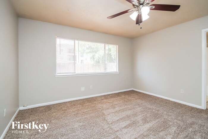 Building Photo - 8634 Huntermoor Cir