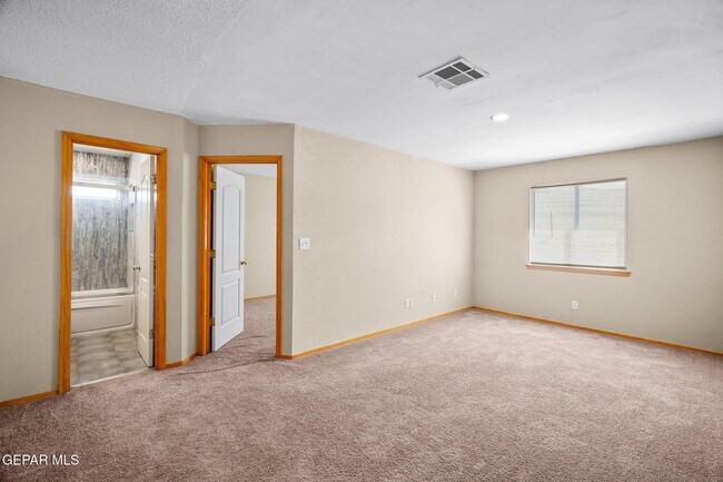 Building Photo - 7089 Tierra Roja St