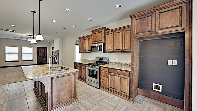 Building Photo - Nice 4 Bed 2 Bath Home in Piedmont Schools