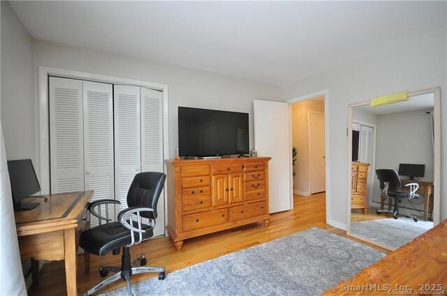 Building Photo - 44 Garden St