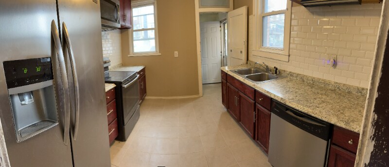 Building Photo - 5821 N 6th St