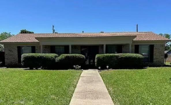 Primary Photo - 639 Silverstone Dr