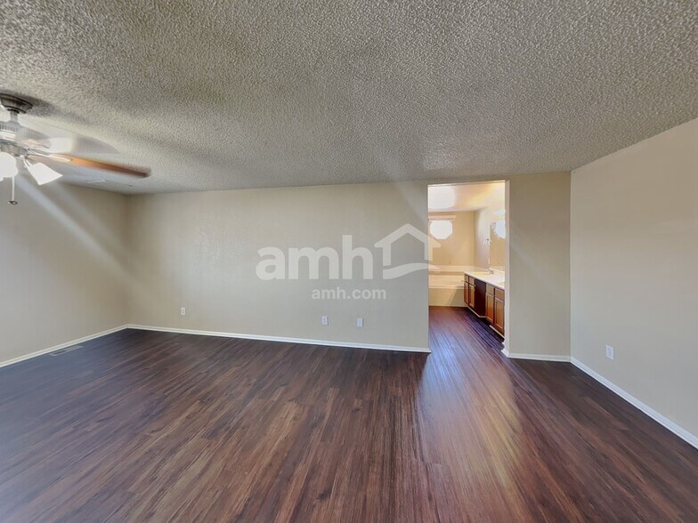 Building Photo - 11393 Gray St