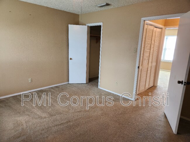 Building Photo - 6702 Everhart Rd