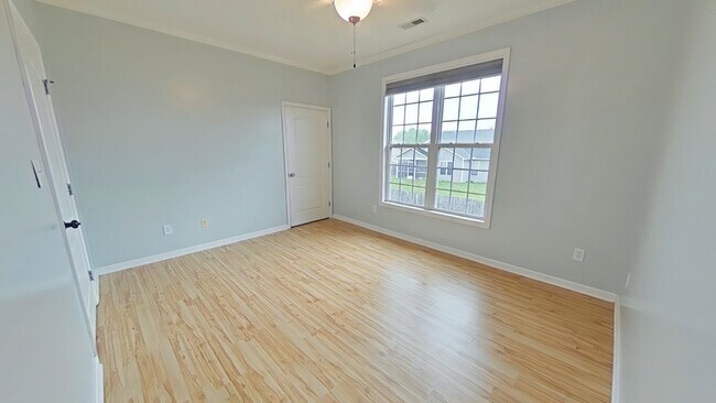 Building Photo - 1324 Kershaw Loop