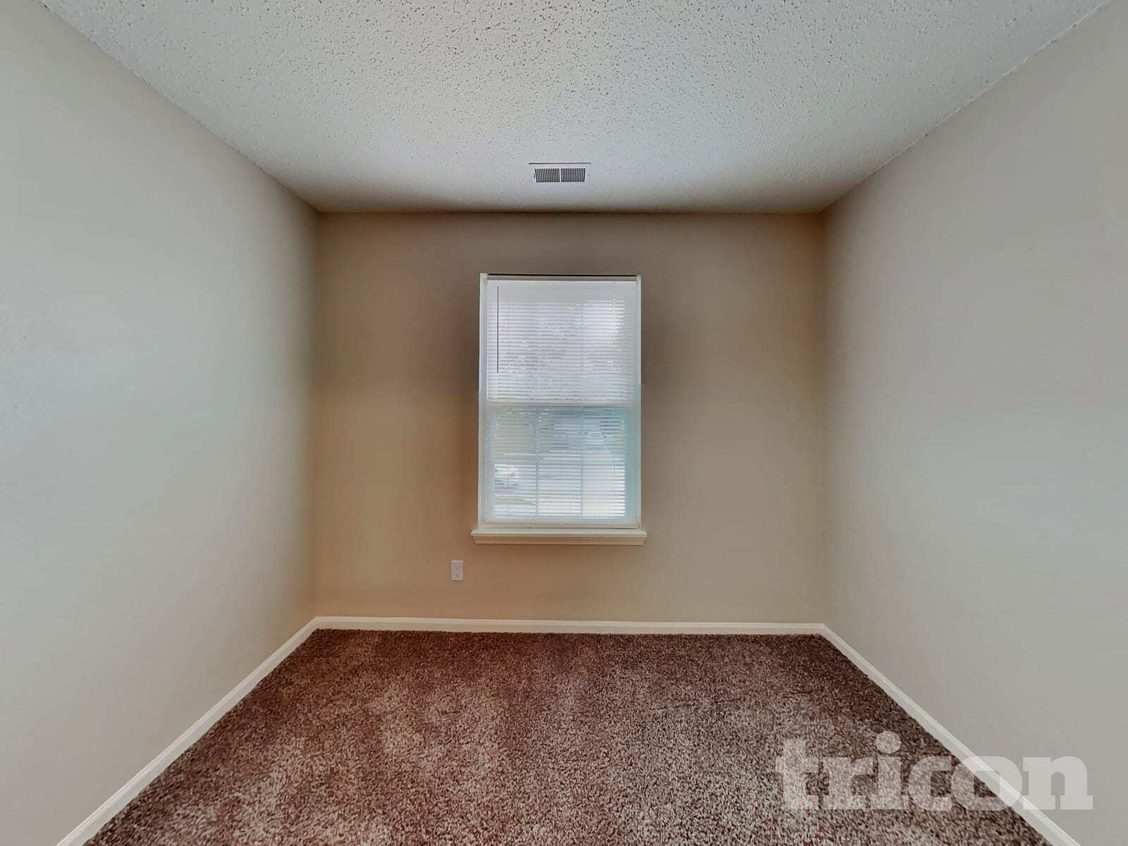 Building Photo - 644 Meadows Edge Ln
