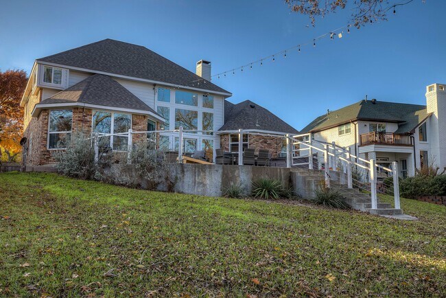 Building Photo - 8606 Columbia Dr