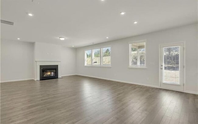 Building Photo - 4235 Grandview Pointe Wy