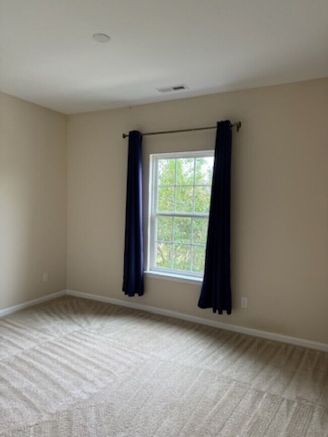 Building Photo - Wow! Incredible Luxury Townhome in William...