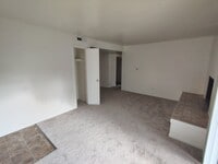 Building Photo - 600 Reusens Rd