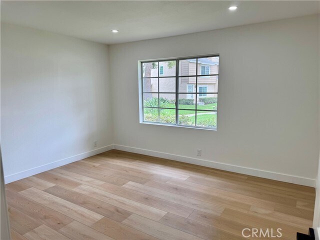 Building Photo - 46 Thicket