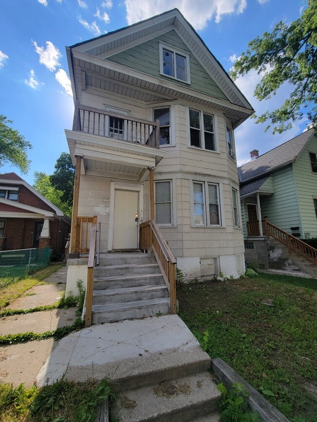 Building Photo - "2-Bedroom —2235 South 20th Street!"