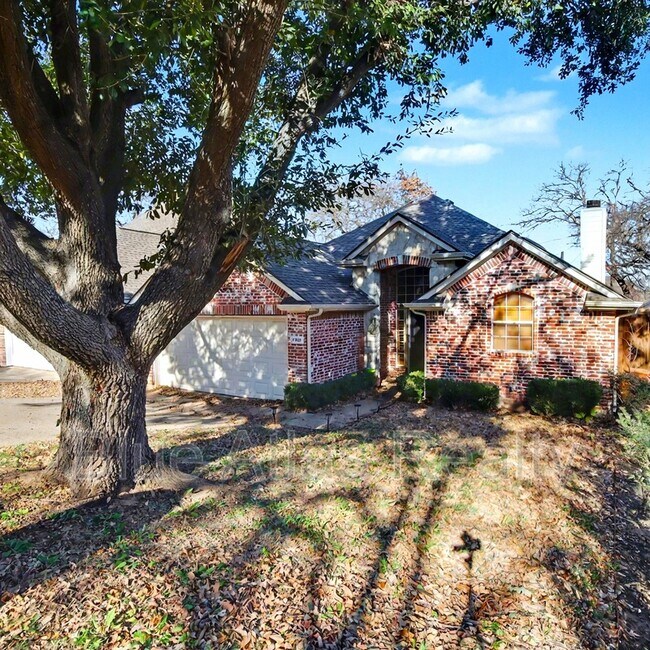 Building Photo - 4905 Canberra Ln