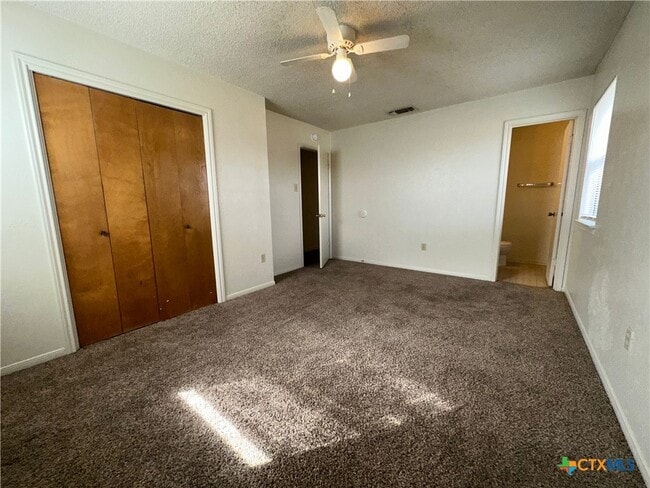 Building Photo - 2905 Persimmon Dr