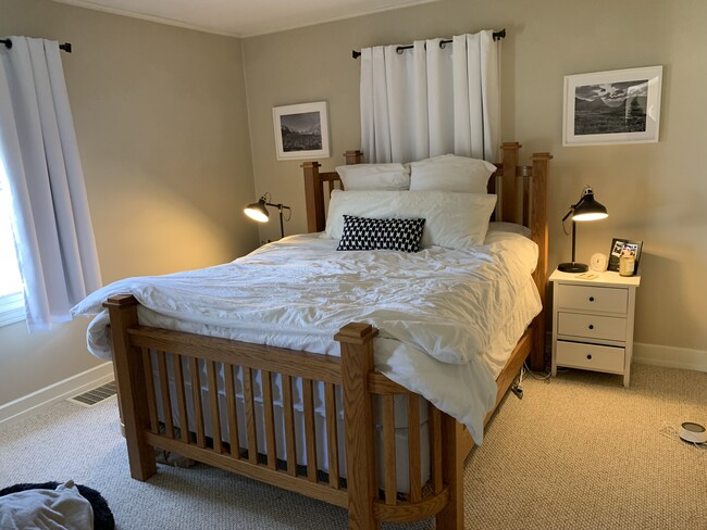 Building Photo - 4953 Wilcox Avenue