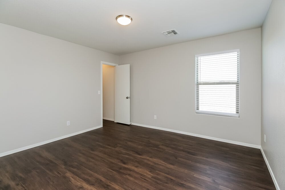 Building Photo - 1935 E Renegade Trail