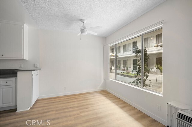 Building Photo - 1422 N Curson Ave