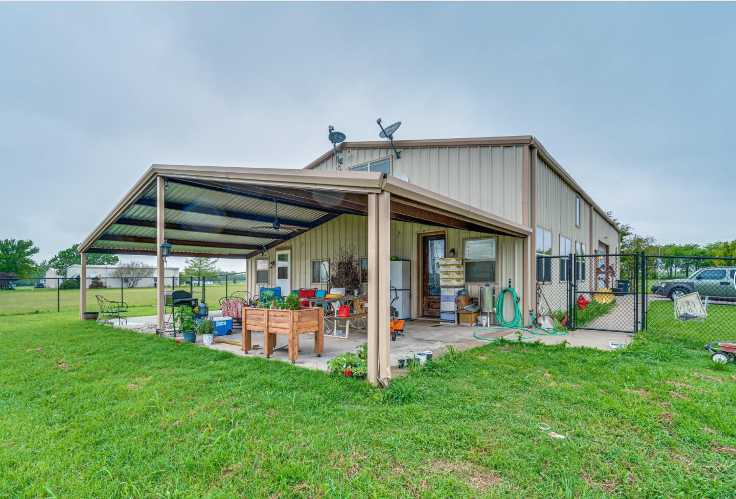 Building Photo - 1306 Broadhead Rd