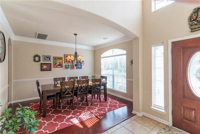 Building Photo - 6801 Magenta Ln
