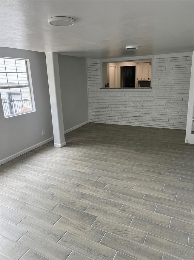 Building Photo - 4725 NW 60th St