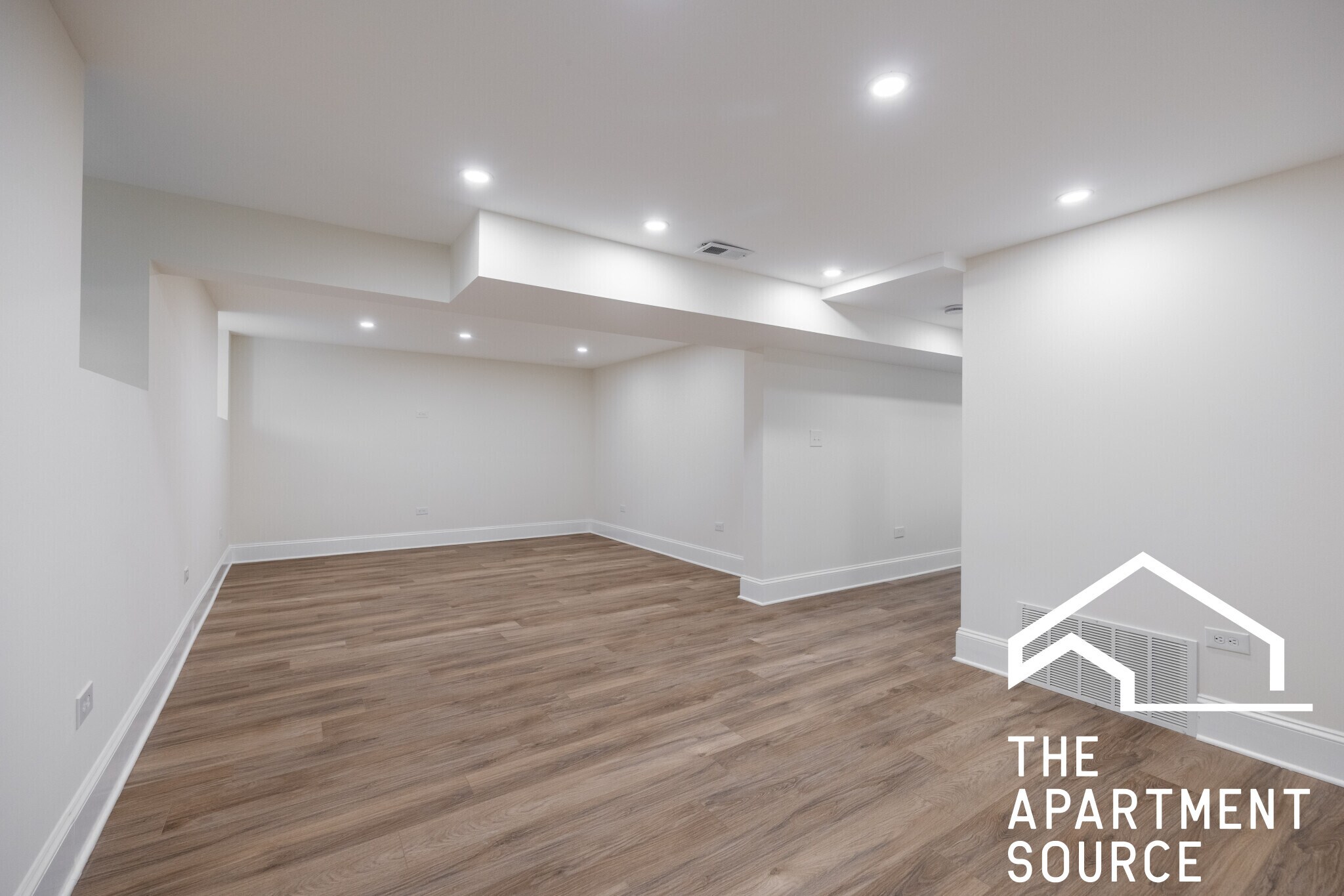 Building Photo - 4636 N Hamilton Ave